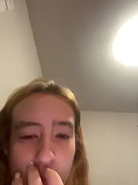 SeccySerena online show from February 1, 4:38 pm