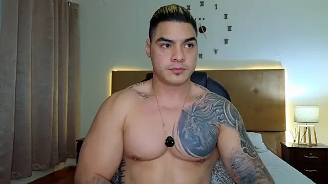 Steven Velez online show from October 27, 12:15 am