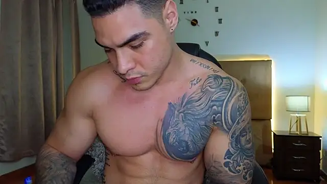 Steven Velez online show from November 19, 1:38 am