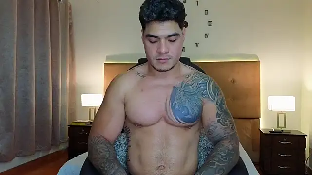 Steven Velez online show from March 17, 1:54 am