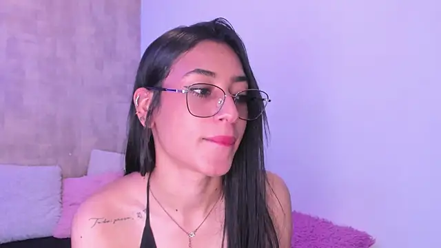 Becky G online show from October 18, 4:26 am