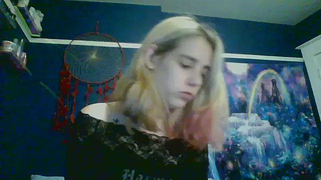 Snapshot of RubySmoke chatting on October 22, 12:05 pm RubySmoke online show from October 22, 12:05 pm