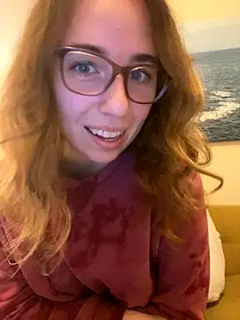 Snapshot of sweetsocalgirl chatting on November 15, 1:25 am sweetsocalgirl online show from November 15, 1:25 am