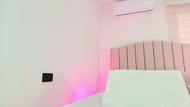 cataleya ebony  online show from October 31, 7:15 pm