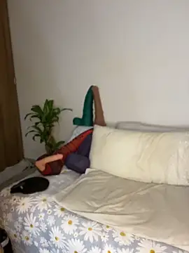 charlloteevans X online show from April 8, 1:44 pm