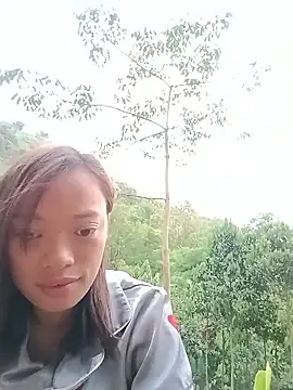 Snapshot of optra34 chatting on April 24, 10:45 pm optra34 online show from April 24, 10:45 pm