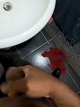 Snapshot of Lale-Adrian chatting on November 28, 11:35 am Lale-Adrian online show from November 28, 11:35 am