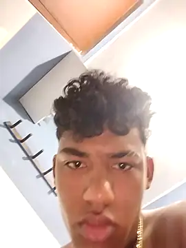 Snapshot of Lale-Adrian chatting on February 6, 1:03 pm Lale-Adrian online show from February 6, 1:03 pm