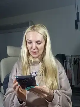 Monna online show from February 5, 4:00 pm