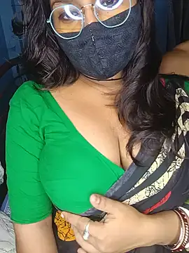Snapshot of Naughty-Chaaya chatting on June 8, 5:35 pm Naughty-Chaaya online show from June 8, 5:35 pm