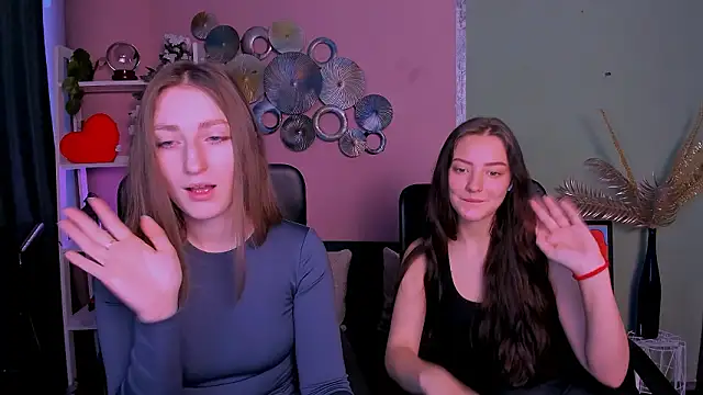 eva smiith  online show from February 6, 7:02 am