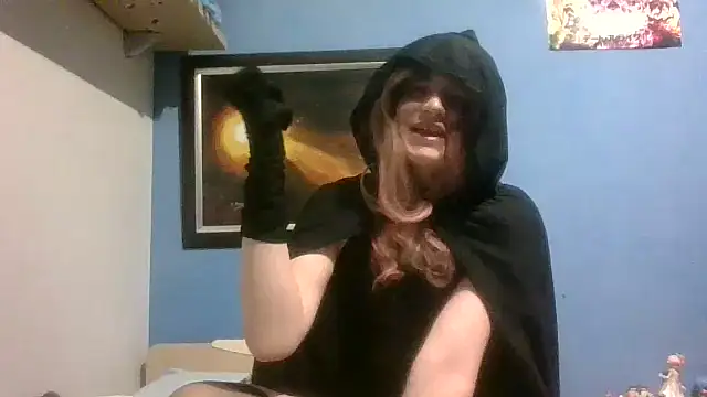 Snapshot of AriSplurt chatting on November 16, 2:17 am AriSplurt online show from November 16, 2:17 am