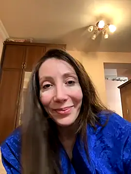 HellaryTourent online show from November 25, 3:01 pm