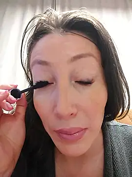 HellaryTourent online show from February 23, 2:53 am