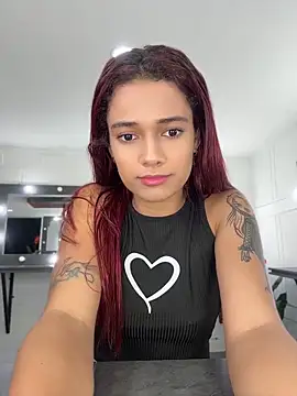 Snapshot of amber_sparkle chatting on June 30, 12:28 pm amber sparkle online show from June 30, 12:28 pm