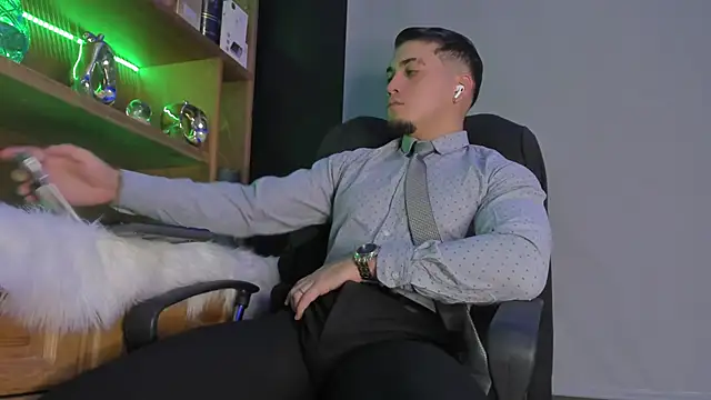 Gael williams1 online show from September 10, 7:14 pm