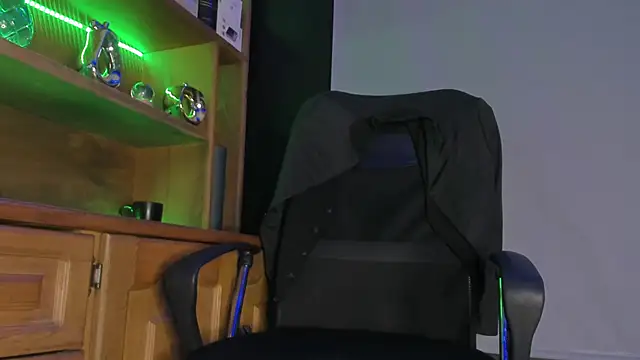 Gael williams1 online show from September 11, 10:10 pm