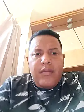 Snapshot of Moreno692389 chatting on November 8, 4:18 pm Moreno692389 online show from November 8, 4:18 pm