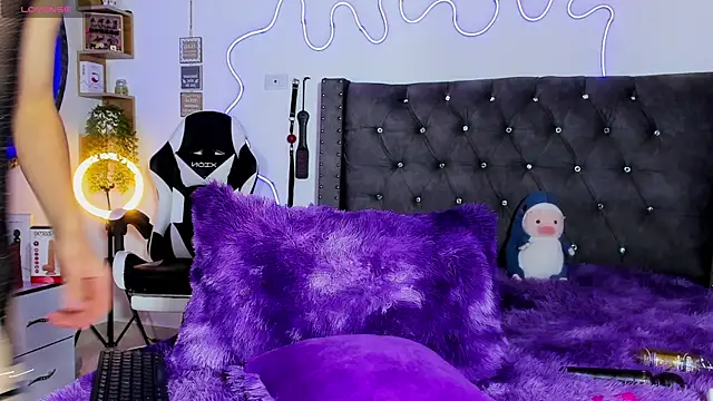 Snapshot of Katherine_Rose chatting on September 27, 11:32 pm Katherine Rose online show from September 27, 11:32 pm