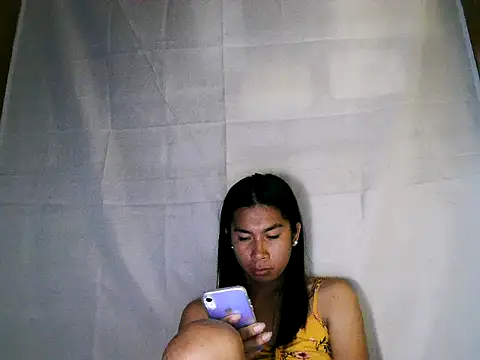 Asian PrettyAle online show from January 14, 1:44 am