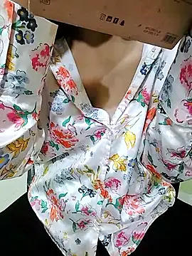 your avni online show from September 20, 8:10 pm