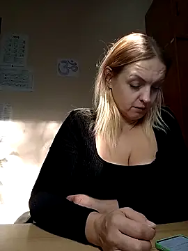 Ami Foxy online show from October 7, 10:34 am