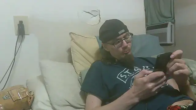 Snapshot of dandonn chatting on November 20, 8:36 am dandonn online show from November 20, 8:36 am