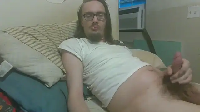 Snapshot of dandonn chatting on June 9, 10:38 am dandonn online show from June 9, 10:38 am
