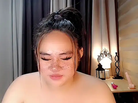 Snapshot of ursexy_ceciliaxx chatting on October 6, 2:25 pm ursexy ceciliaxx online show from October 6, 2:25 pm