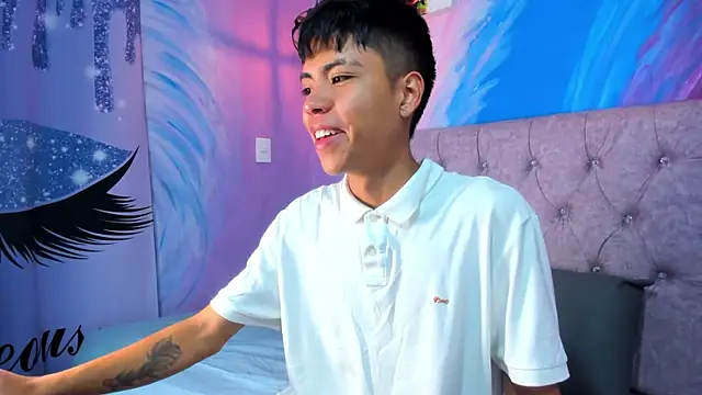 Snapshot of MaxiWildd chatting on February 16, 12:34 pm MaxiWildd online show from February 16, 12:34 pm