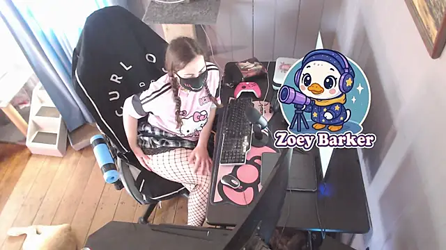 ZoeyBarker2007 online show from September 20, 6:03 am