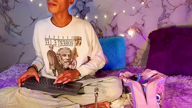 PrincePoppy online show from January 7, 9:06 pm