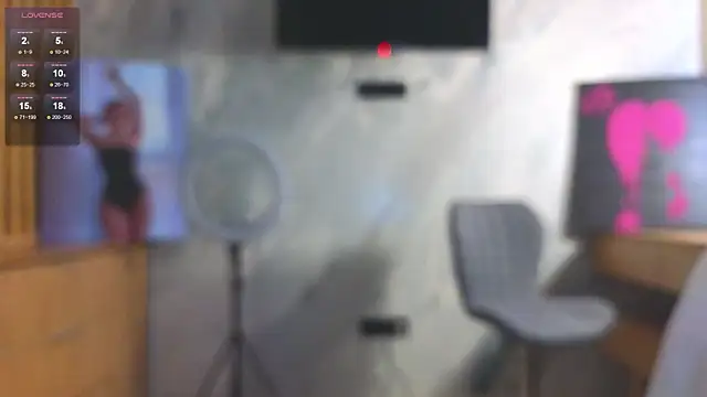 Snapshot of miss_bubbles_ chatting on October 9, 12:41 am miss bubbles online show from October 9, 12:41 am