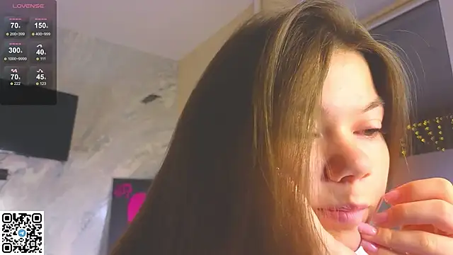 Snapshot of miss_bubbles_ chatting on November 17, 12:38 am miss bubbles online show from November 17, 12:38 am