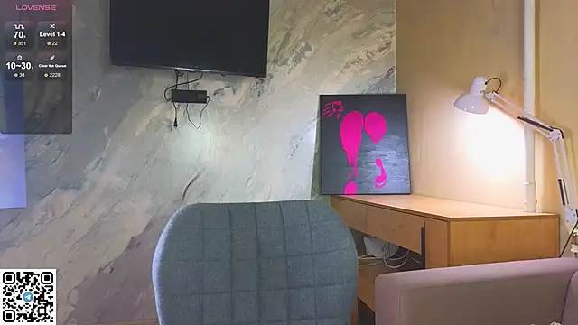 Snapshot of miss_bubbles_ chatting on November 19, 12:32 am miss bubbles online show from November 19, 12:32 am