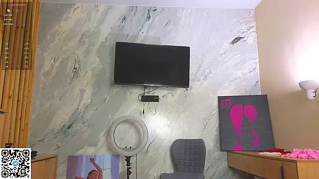 Snapshot of miss_bubbles_ chatting on November 22, 12:42 am miss bubbles online show from November 22, 12:42 am