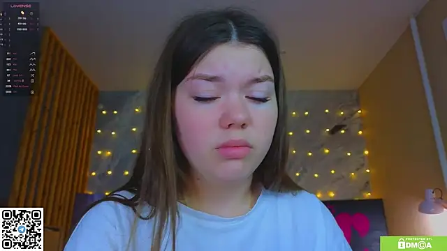 Snapshot of miss_bubbles_ chatting on January 11, 12:37 am miss bubbles online show from January 11, 12:37 am