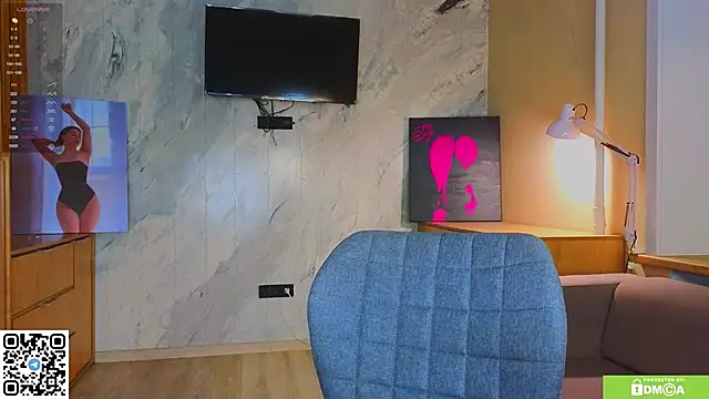 Snapshot of miss_bubbles_ chatting on January 12, 12:16 am miss bubbles online show from January 12, 12:16 am