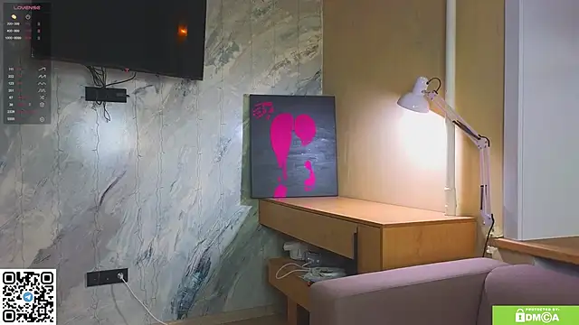 Snapshot of miss_bubbles_ chatting on February 7, 12:14 am miss bubbles online show from February 7, 12:14 am