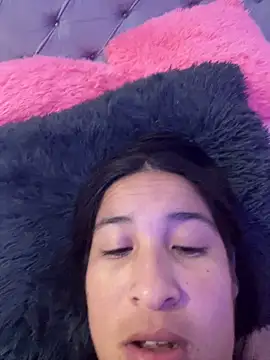 jesica wilson online show from April 18, 1:09 am