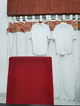 Bradd 32 online show from November 17, 2:50 am