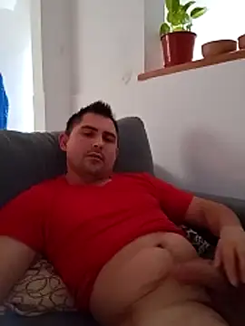 Snapshot of Bradd_32 chatting on May 10, 5:51 pm Bradd 32 online show from May 10, 5:51 pm
