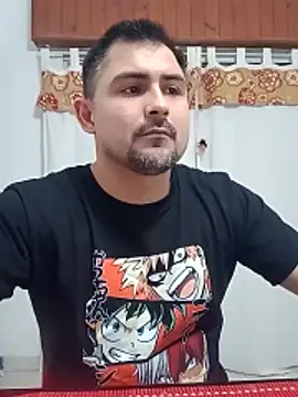 Snapshot of Bradd_32 chatting on June 5, 3:02 am Bradd 32 online show from June 5, 3:02 am