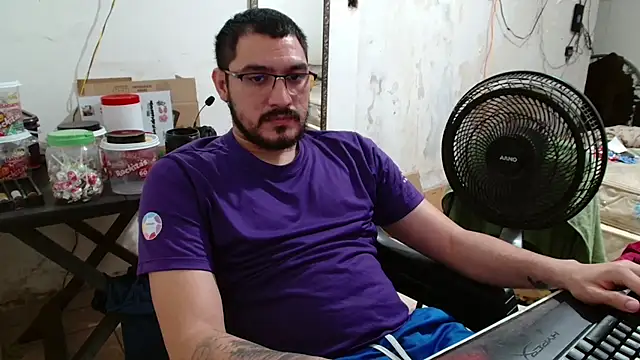 Leonino231 online show from November 26, 8:10 pm