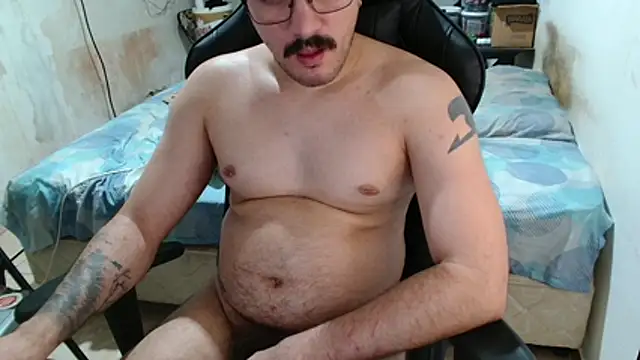 Snapshot of Leonino231 chatting on July 19, 5:44 am Leonino231 online show from July 19, 5:44 am