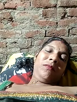 Snapshot of Savita992 chatting on September 10, 5:24 pm Savita992 online show from September 10, 5:24 pm