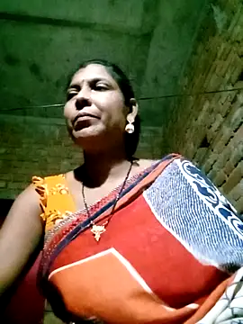 Snapshot of Savita992 chatting on September 14, 1:32 pm Savita992 online show from September 14, 1:32 pm