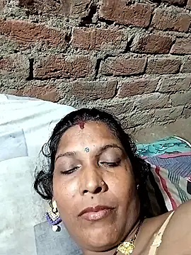 Snapshot of Savita992 chatting on September 18, 6:32 pm Savita992 online show from September 18, 6:32 pm