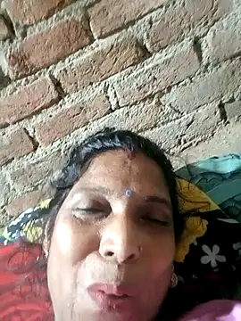 Snapshot of Savita992 chatting on September 26, 10:47 pm Savita992 online show from September 26, 10:47 pm