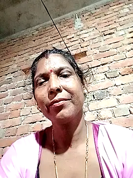 Snapshot of Savita992 chatting on October 3, 2:41 am Savita992 online show from October 3, 2:41 am